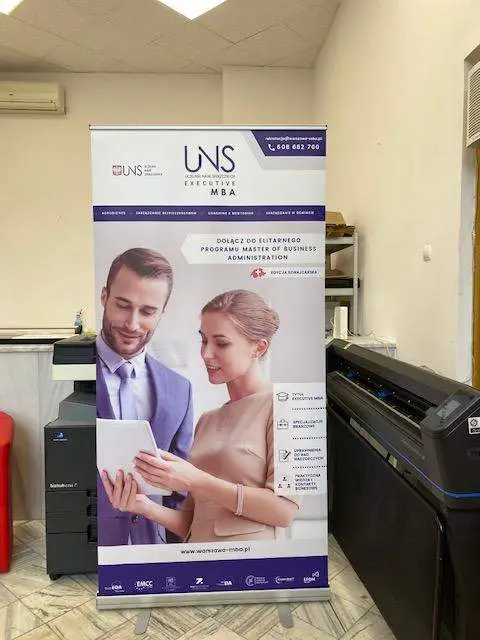 Roll-up studiów Executive MBA w pracowni
